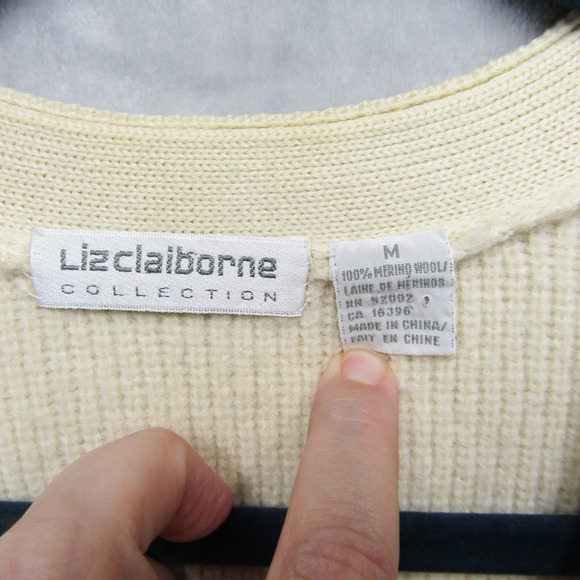 Liz Claiborne Womens M Merino Wool Logo Preppy Shield Cardigan Vintage Acadermic - Picture 5 of 10